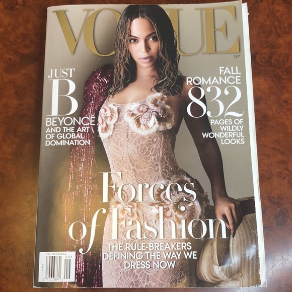 VOGUE September 2015 Beyoncé Cover Magazine - Picture 1 of 16